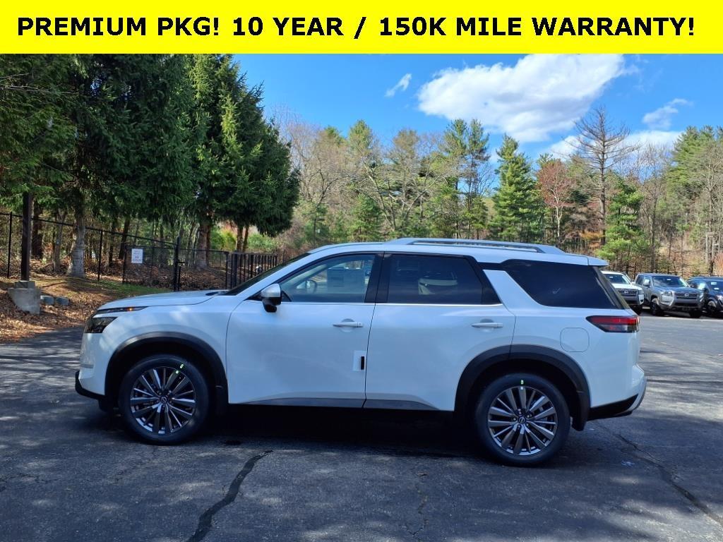 new 2025 Nissan Pathfinder car, priced at $46,652