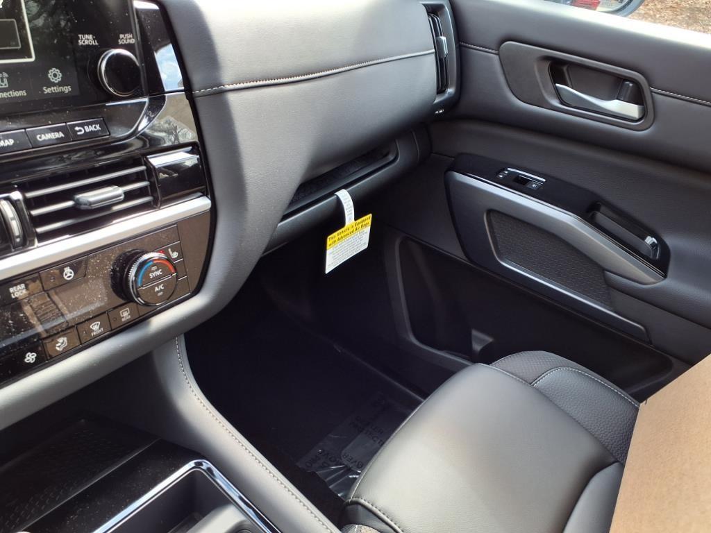 new 2025 Nissan Pathfinder car, priced at $45,083