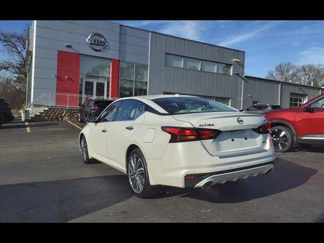 used 2023 Nissan Altima car, priced at $25,986