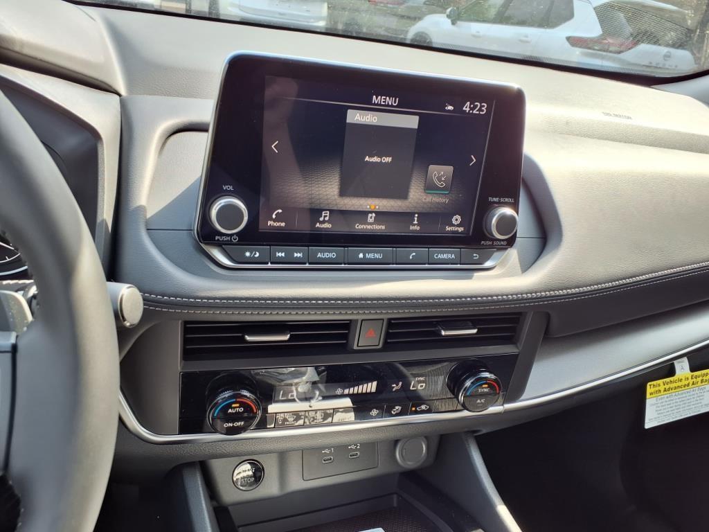 new 2025 Nissan Rogue car, priced at $33,180