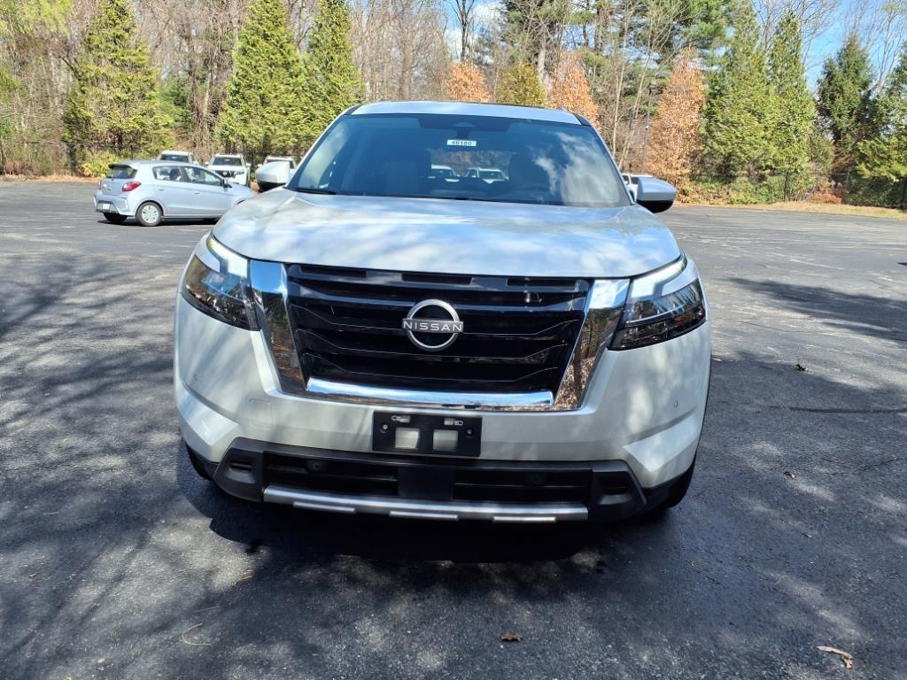 new 2025 Nissan Pathfinder car, priced at $45,230