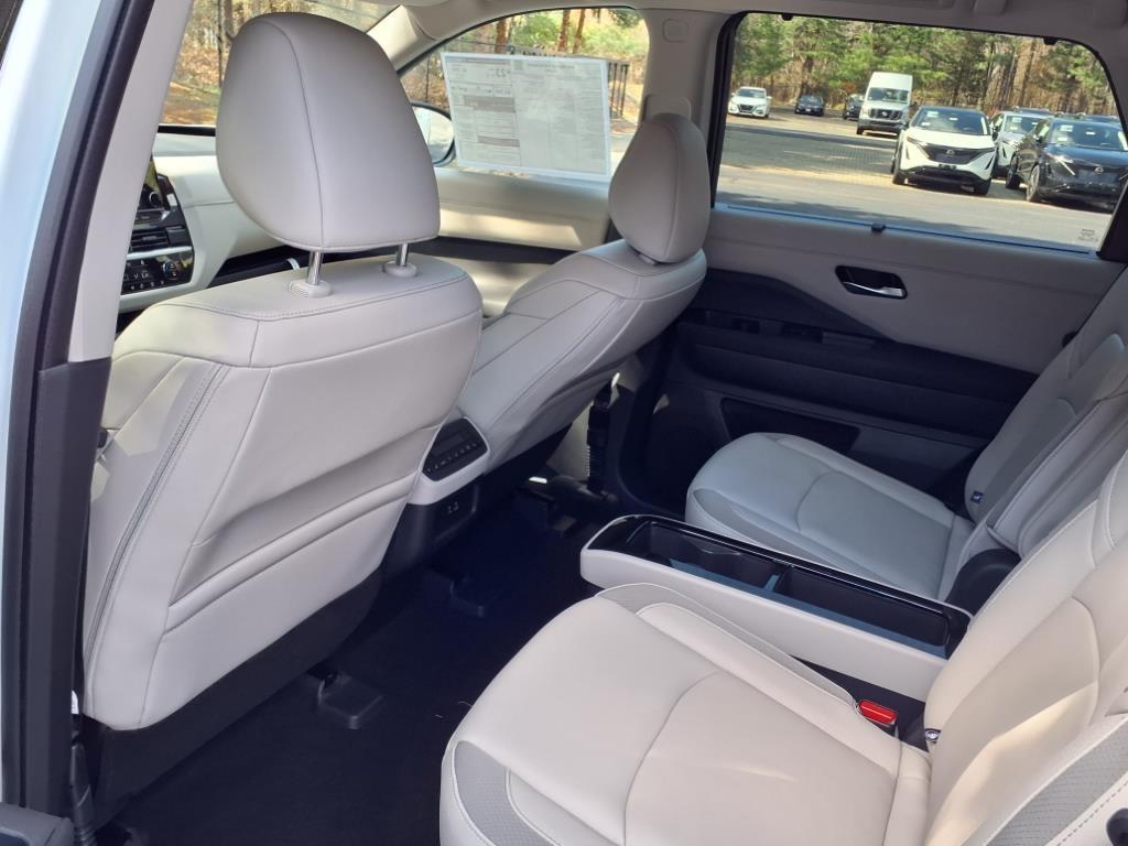 new 2025 Nissan Pathfinder car, priced at $45,230