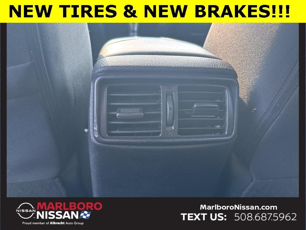 used 2019 Nissan Rogue car, priced at $10,729