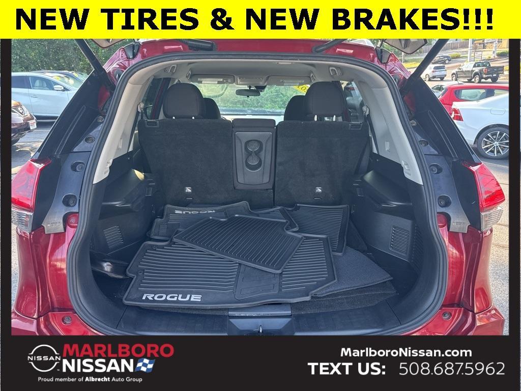 used 2019 Nissan Rogue car, priced at $10,729