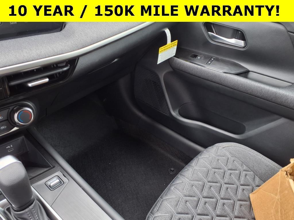 new 2025 Nissan Kicks car, priced at $26,842