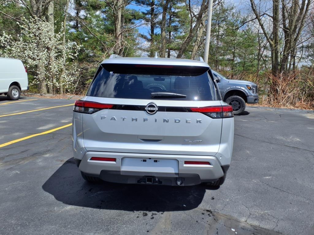 new 2025 Nissan Pathfinder car, priced at $44,945