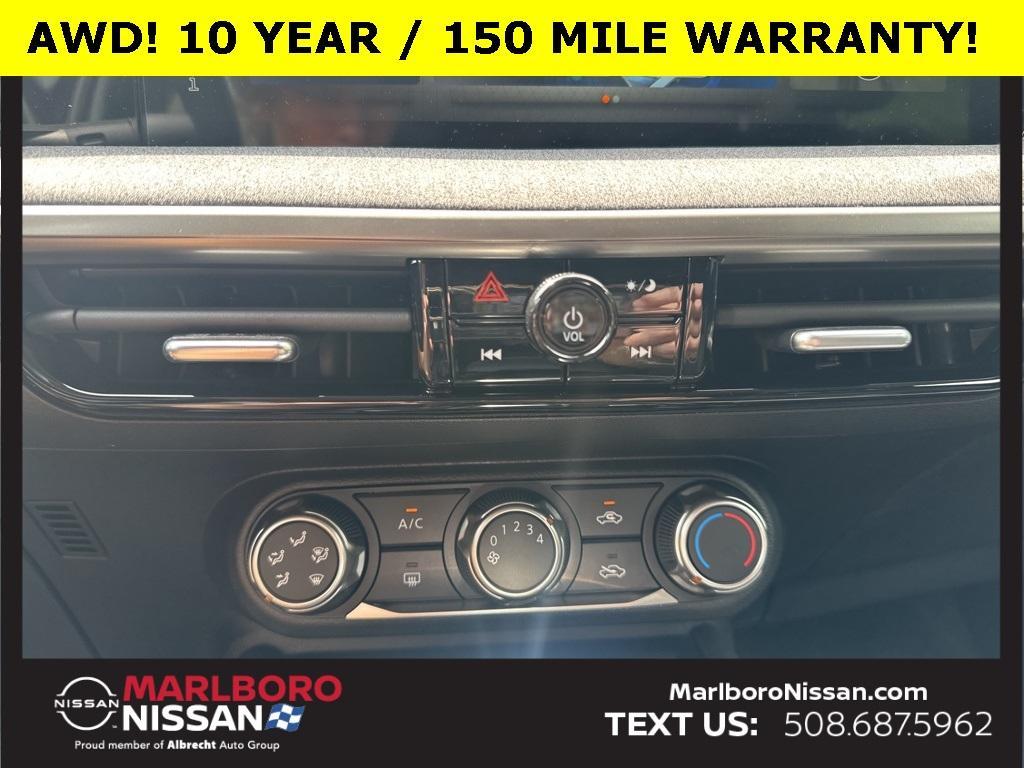 new 2025 Nissan Kicks car, priced at $26,585