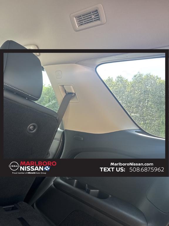 new 2025 Nissan Pathfinder car, priced at $45,191