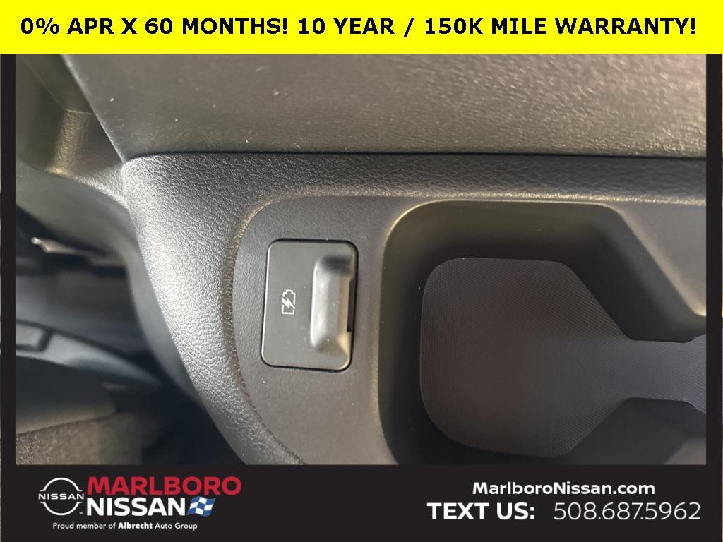 new 2025 Nissan Pathfinder car, priced at $40,191