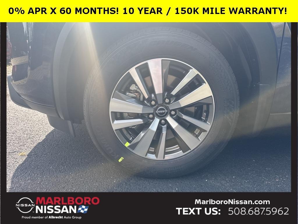 new 2025 Nissan Pathfinder car, priced at $40,191