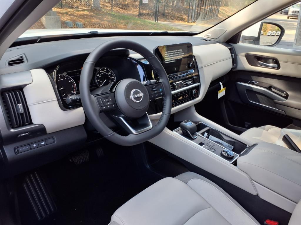 new 2025 Nissan Pathfinder car, priced at $45,321
