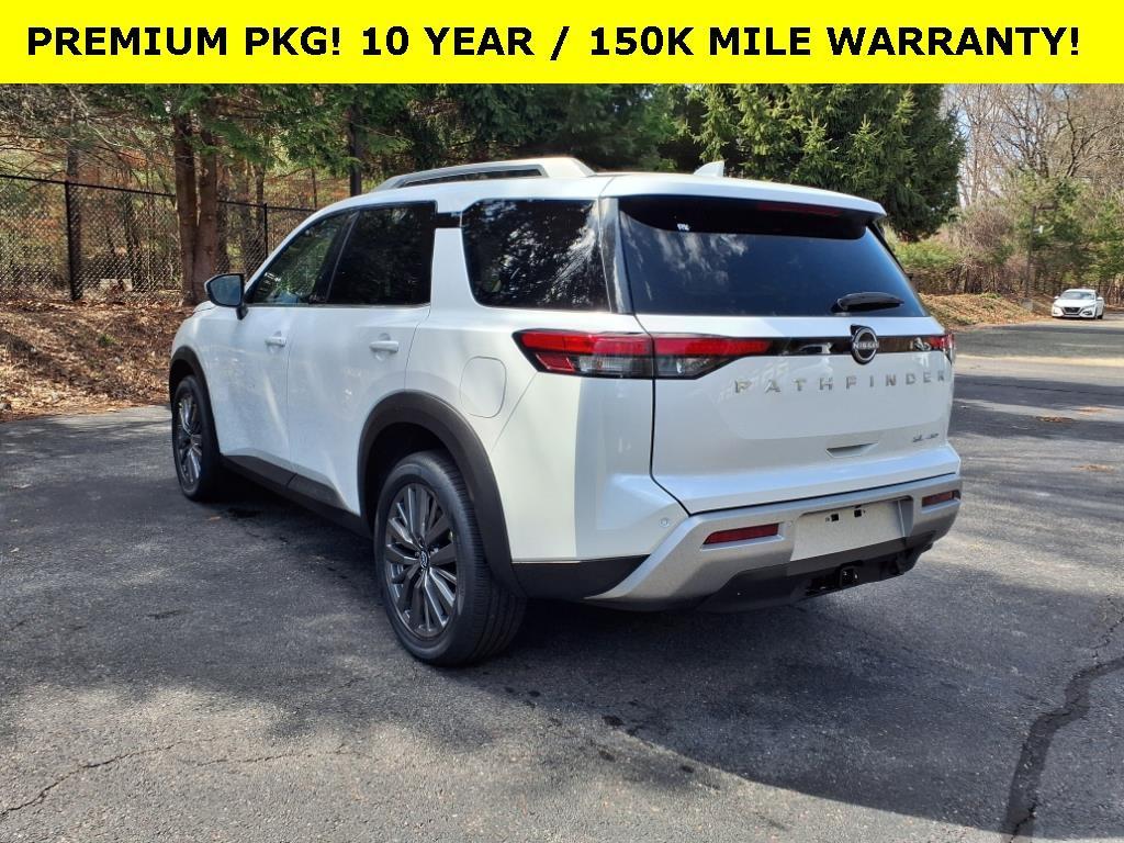 new 2025 Nissan Pathfinder car, priced at $46,821