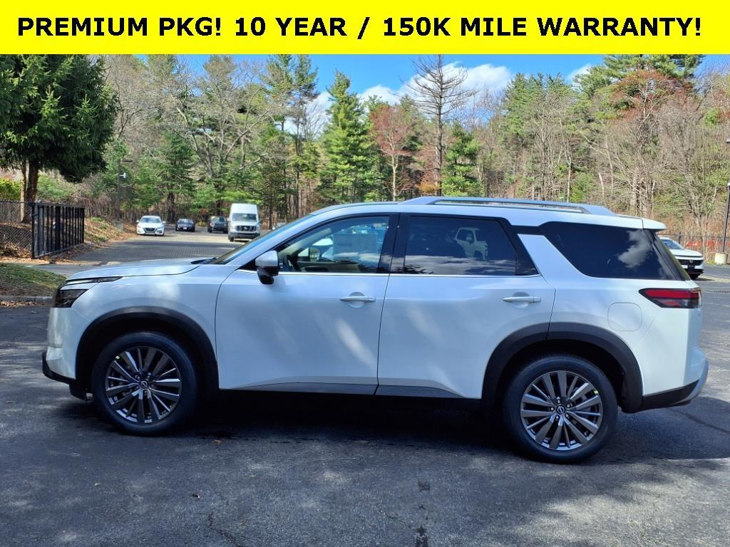 new 2025 Nissan Pathfinder car, priced at $46,821