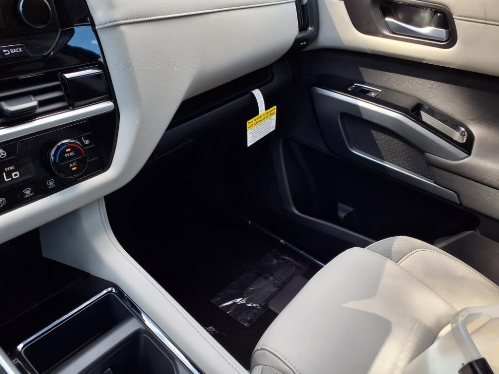 new 2025 Nissan Pathfinder car, priced at $45,321