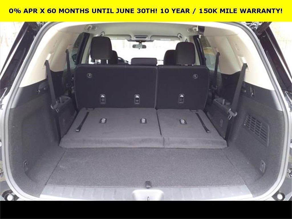 new 2025 Nissan Pathfinder car, priced at $40,992