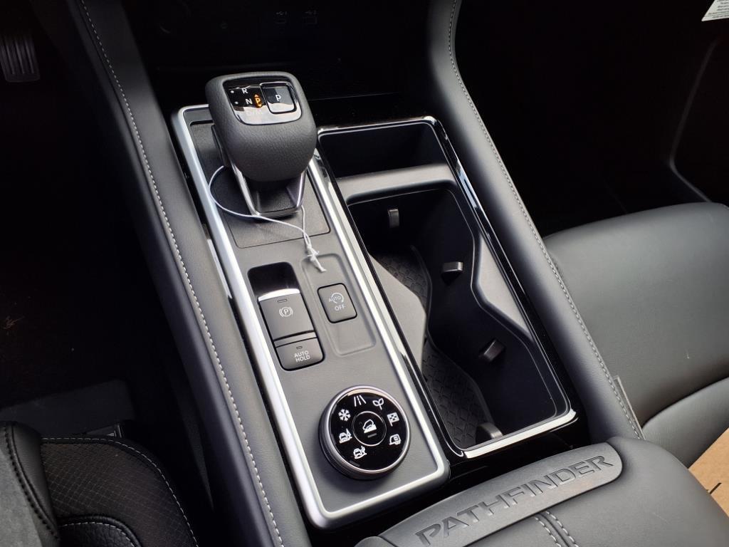 new 2025 Nissan Pathfinder car, priced at $44,707