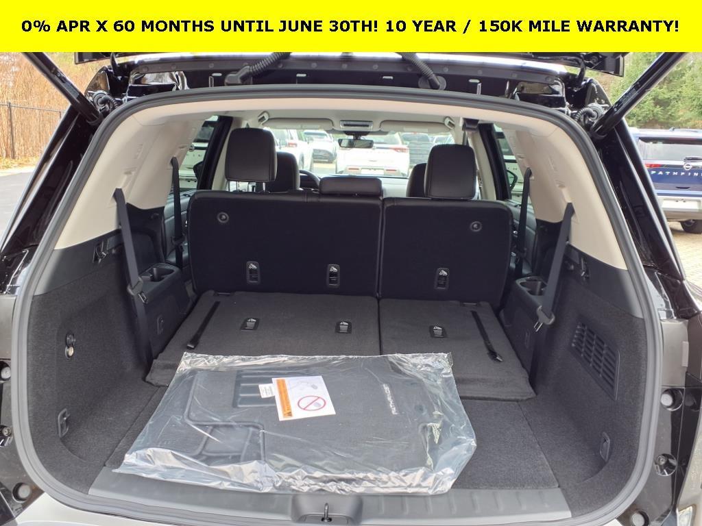 new 2025 Nissan Pathfinder car, priced at $43,207