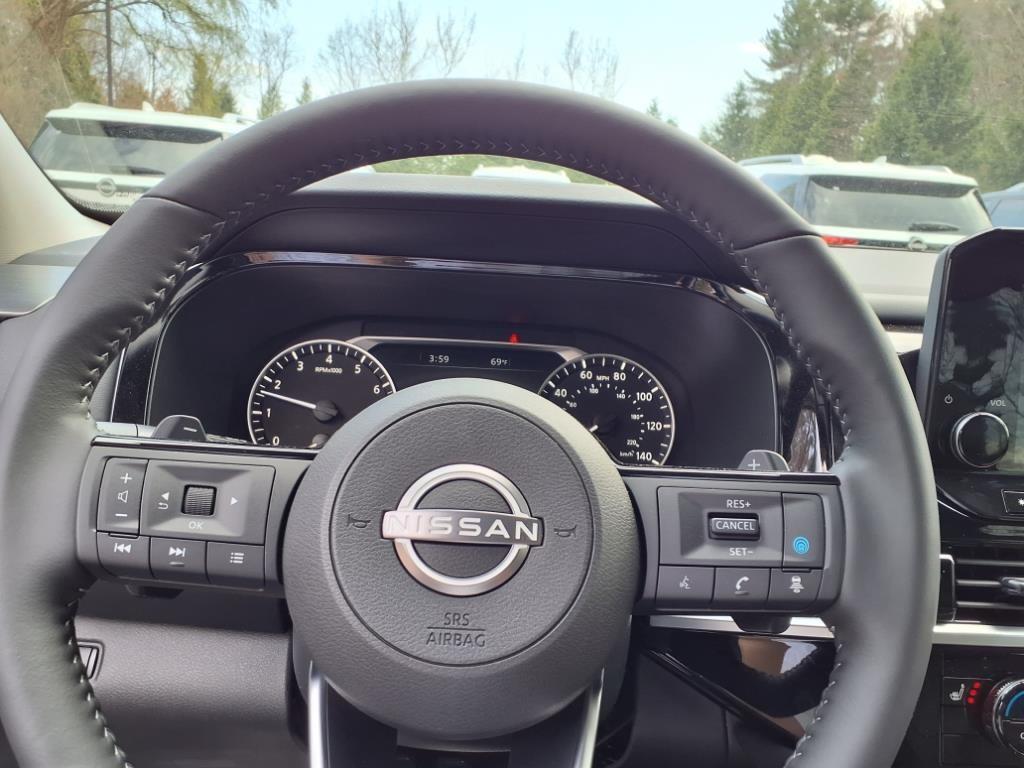 new 2025 Nissan Pathfinder car, priced at $44,707