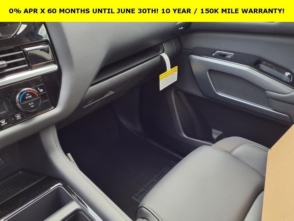 new 2025 Nissan Pathfinder car, priced at $43,207