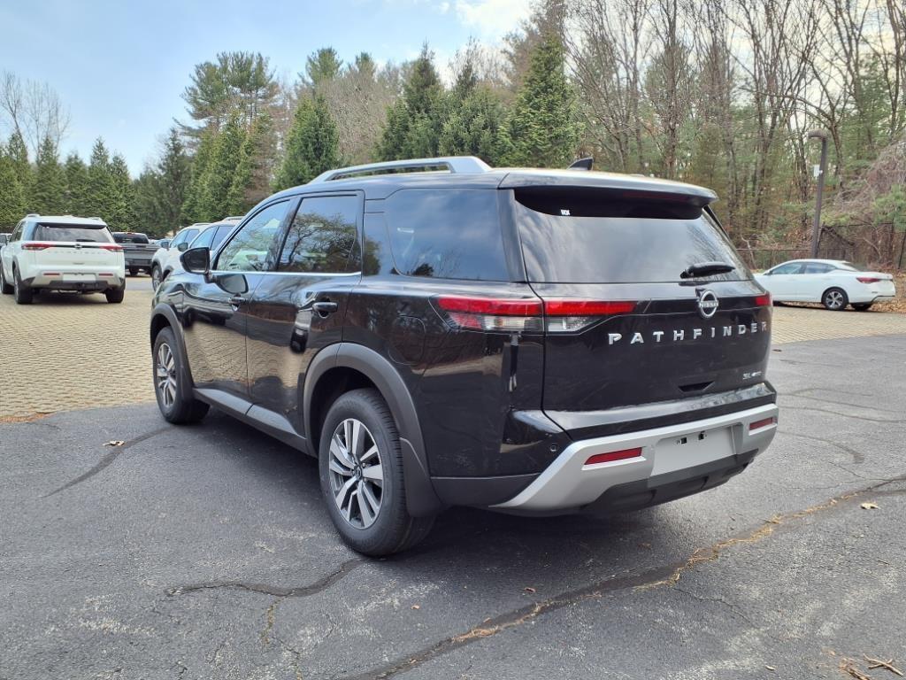 new 2025 Nissan Pathfinder car, priced at $44,707