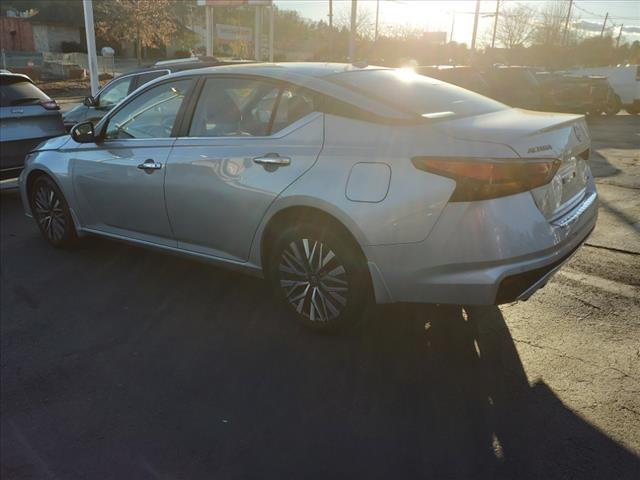 used 2023 Nissan Altima car, priced at $24,997