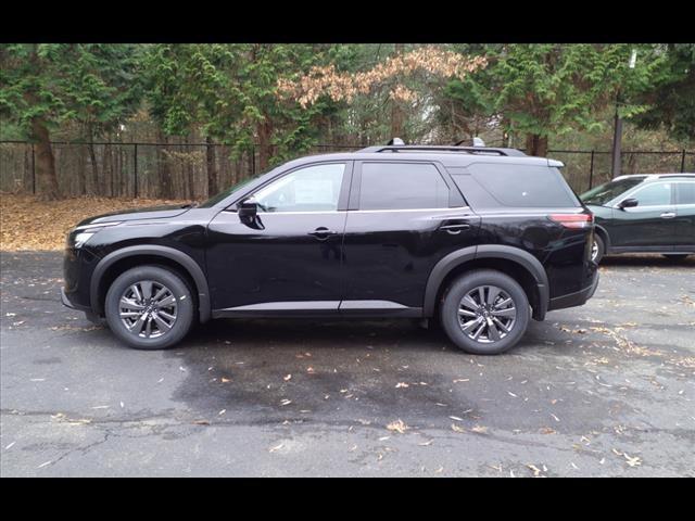 new 2025 Nissan Pathfinder car, priced at $41,992