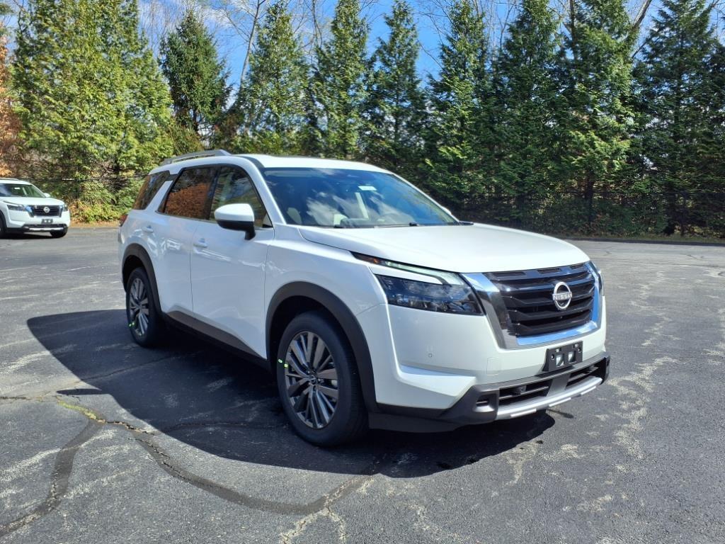 new 2025 Nissan Pathfinder car, priced at $45,321