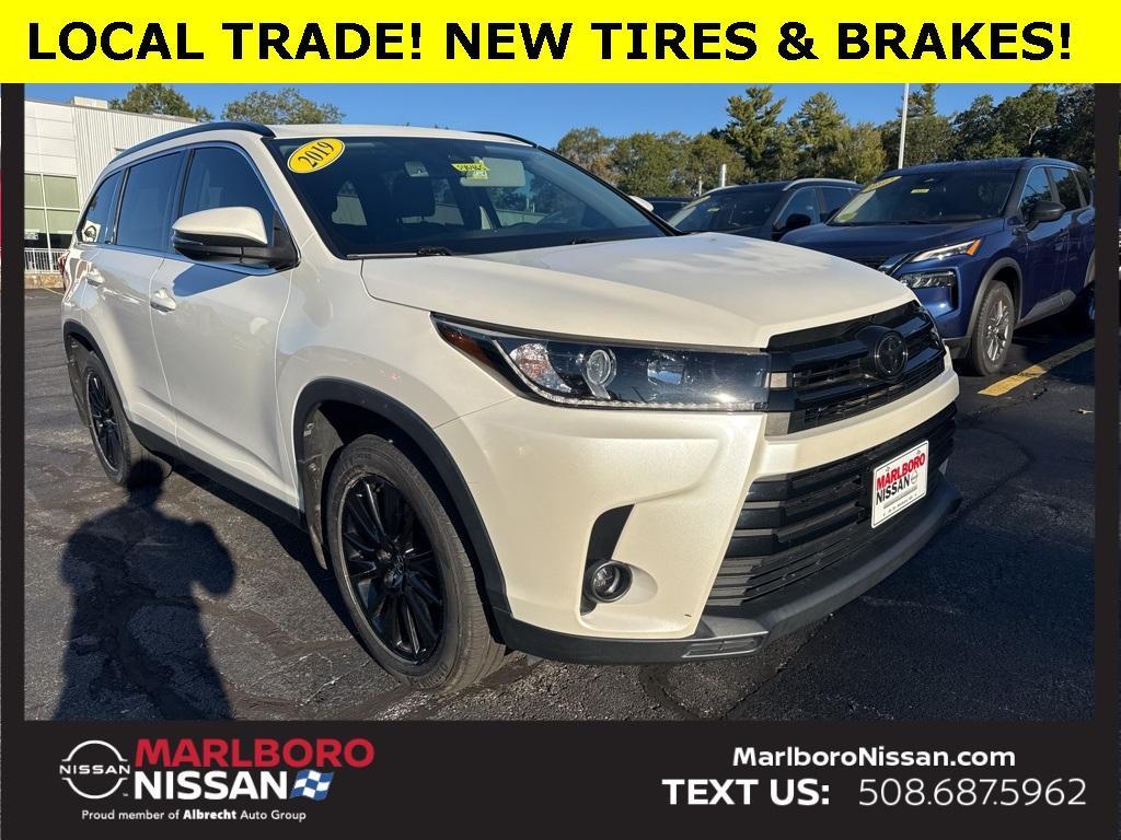 used 2019 Toyota Highlander car, priced at $26,959