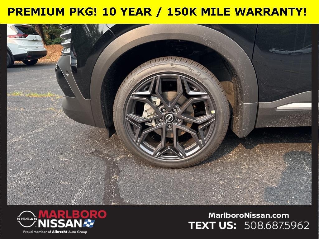 new 2025 Nissan Kicks car, priced at $31,699