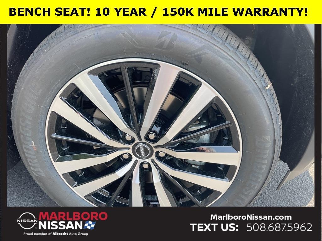 new 2025 Nissan Pathfinder car, priced at $51,765