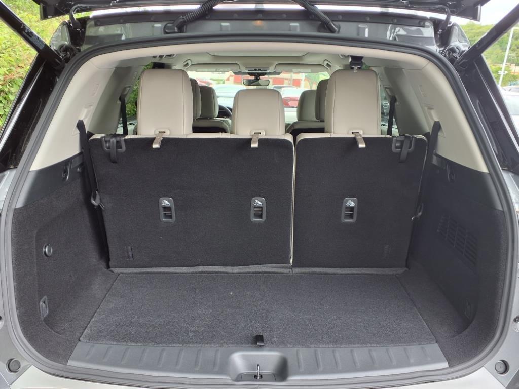 new 2025 Nissan Pathfinder car, priced at $44,381