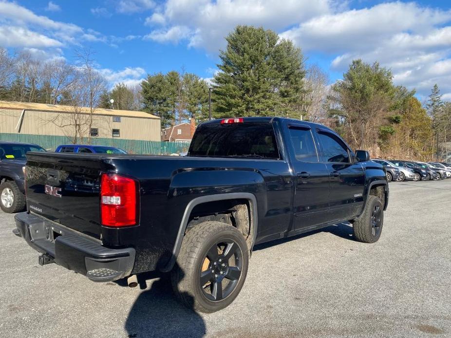 used 2018 GMC Sierra 1500 car, priced at $22,918