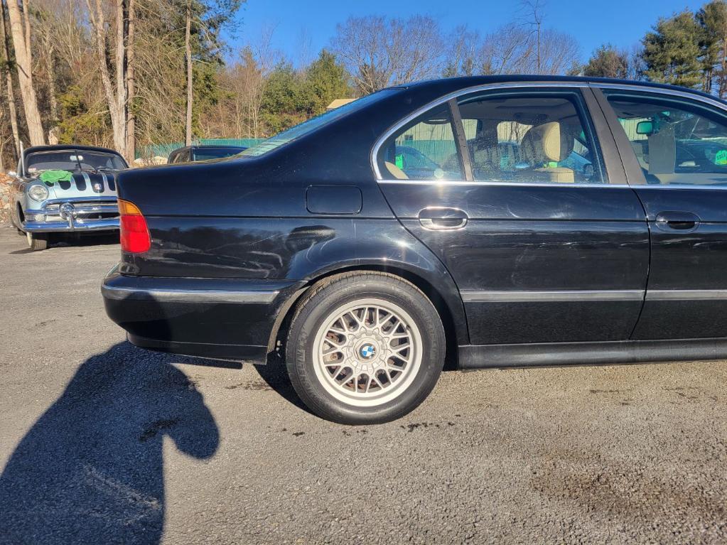 used 2000 BMW 528 car, priced at $9,523