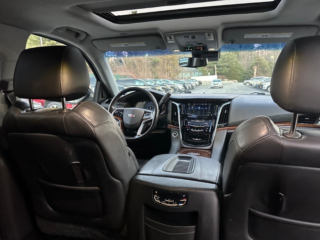 used 2018 Cadillac Escalade ESV car, priced at $28,918