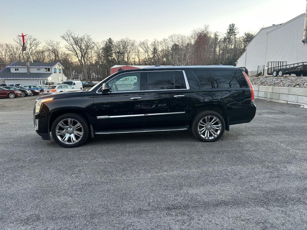 used 2018 Cadillac Escalade ESV car, priced at $28,918