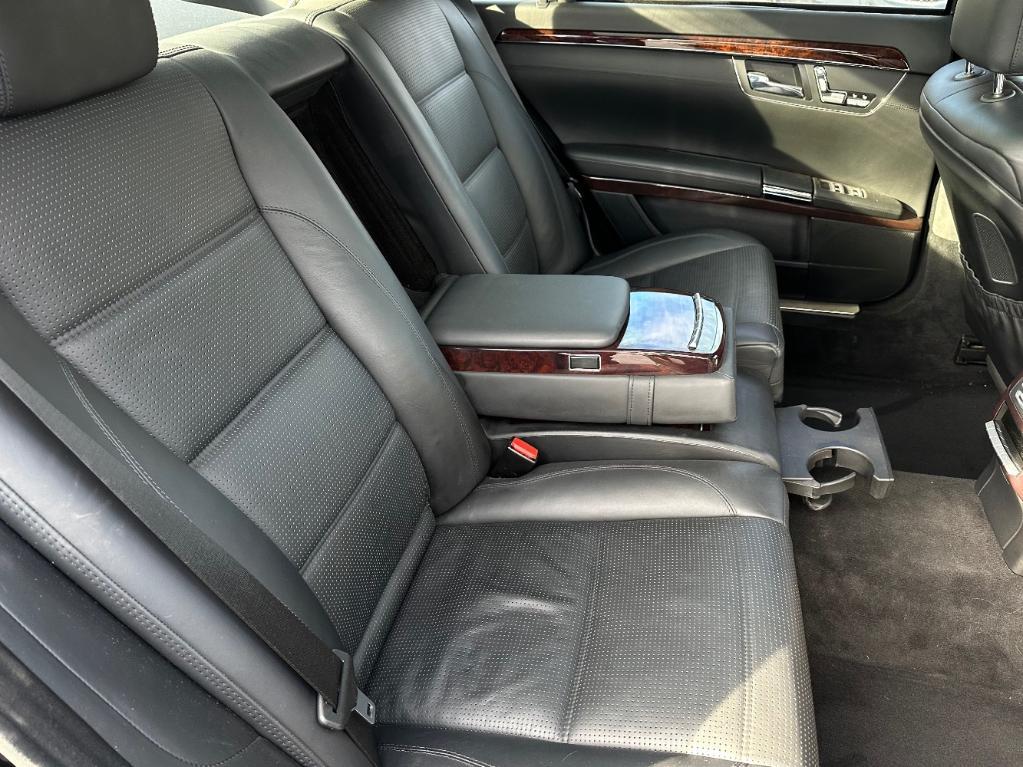 used 2007 Mercedes-Benz S-Class car, priced at $25,878