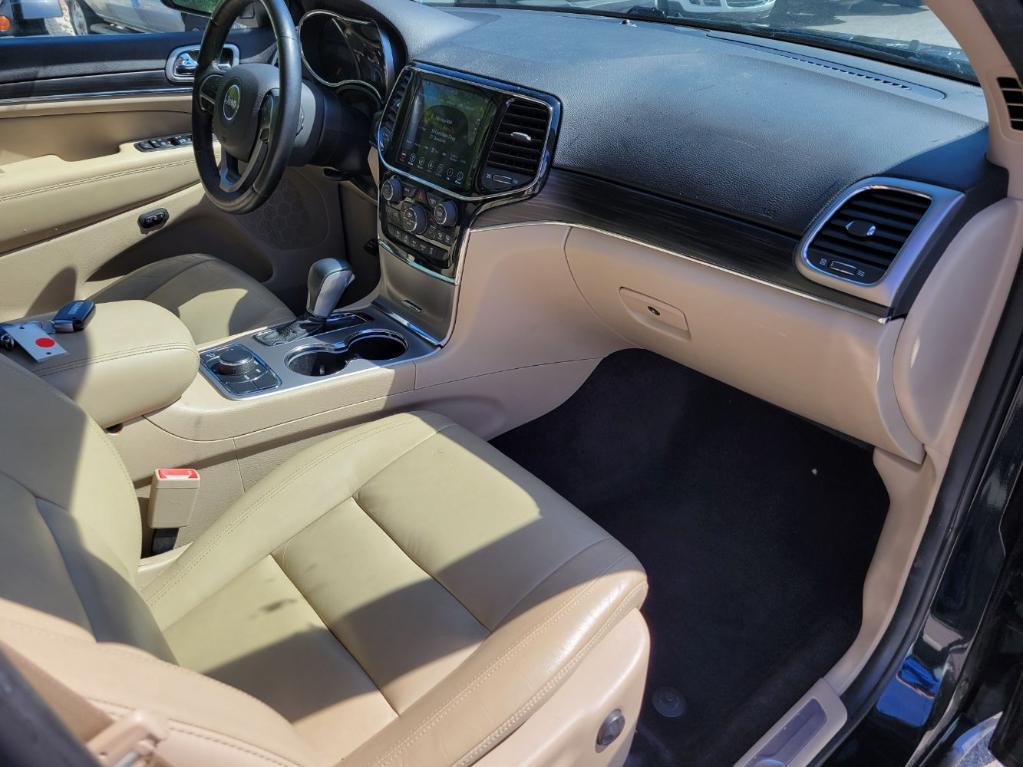 used 2019 Jeep Grand Cherokee car, priced at $17,495