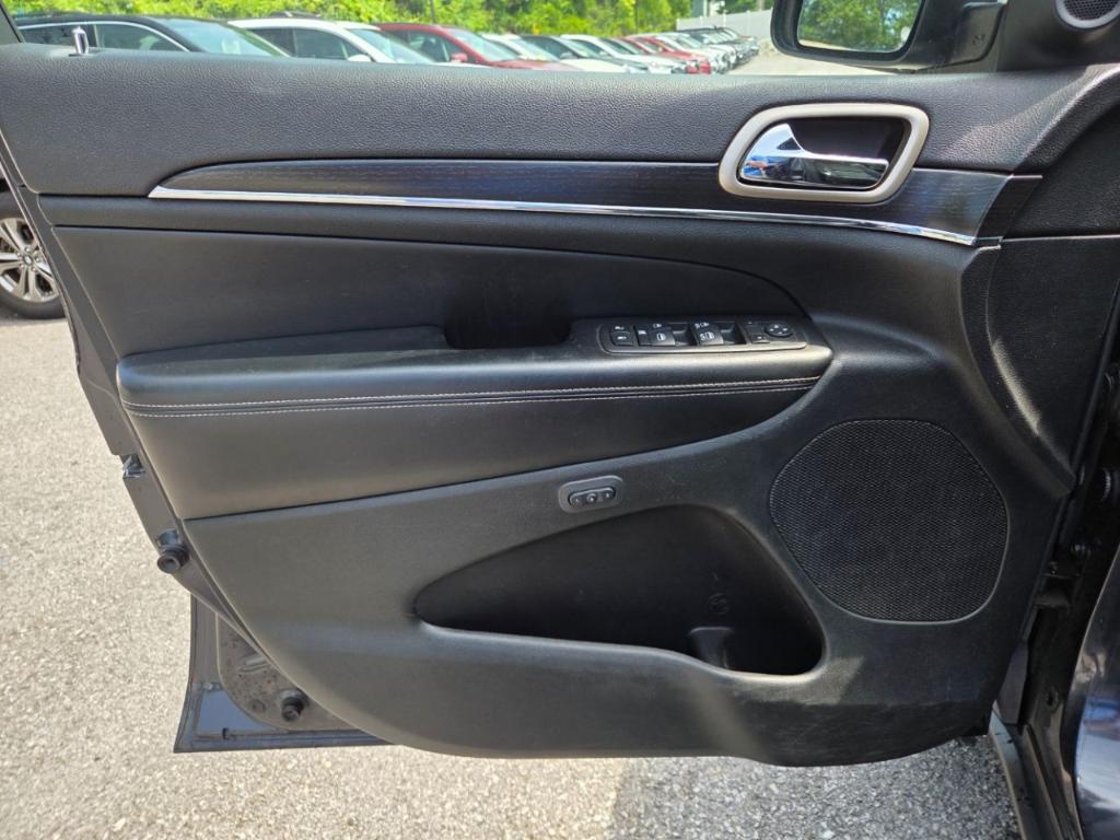 used 2014 Jeep Grand Cherokee car, priced at $5,907
