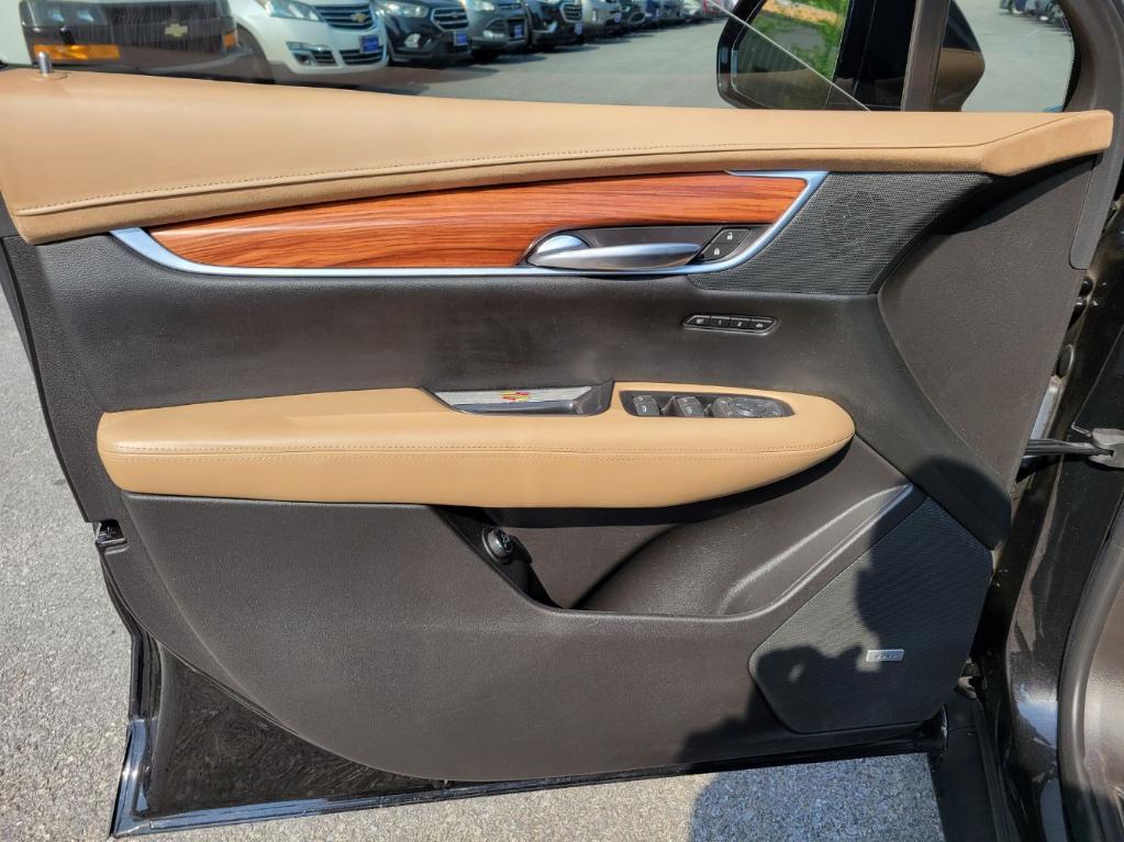 used 2018 Cadillac XT5 car, priced at $19,495