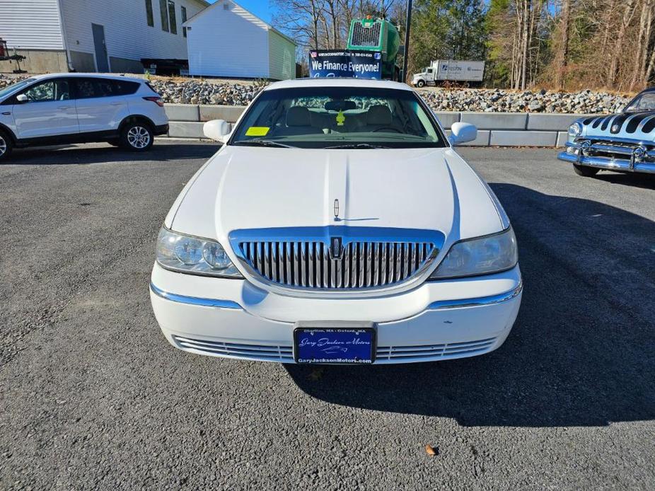 used 2003 Lincoln Town Car car, priced at $8,518