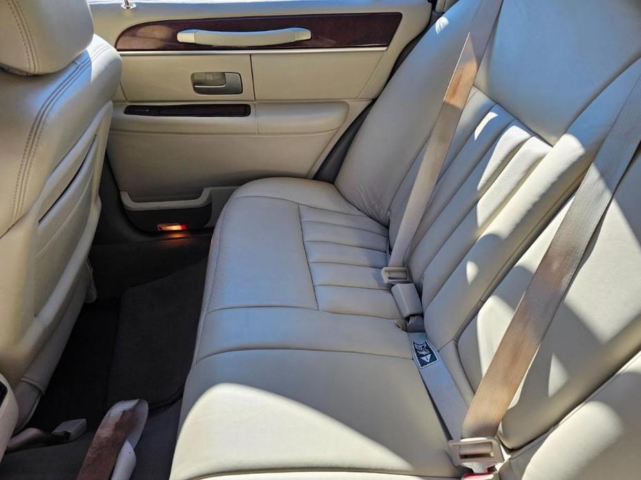 used 2003 Lincoln Town Car car, priced at $8,518