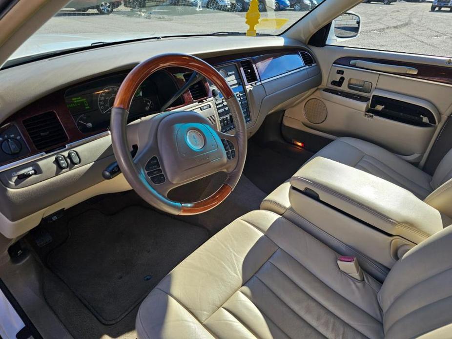 used 2003 Lincoln Town Car car, priced at $8,518