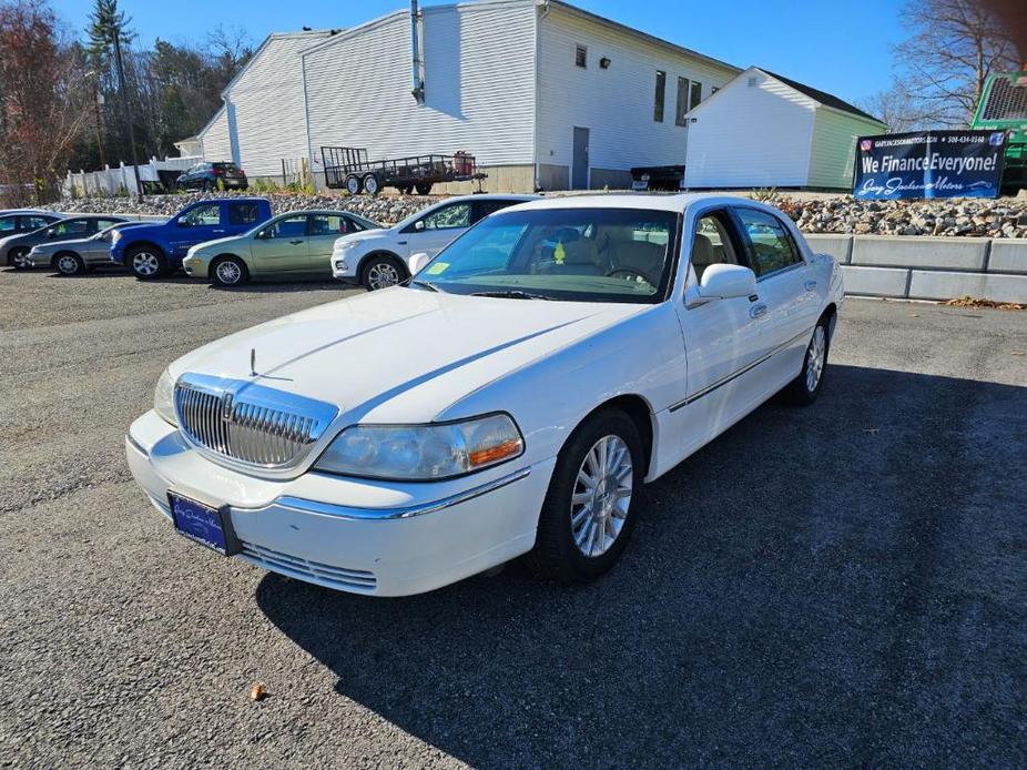 used 2003 Lincoln Town Car car, priced at $8,518