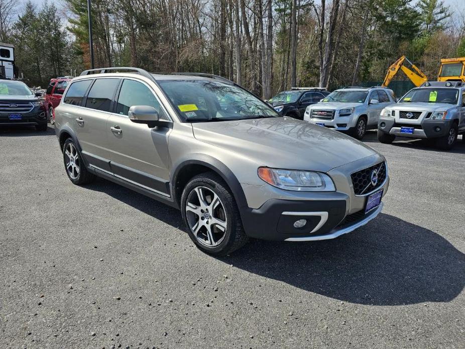 used 2015 Volvo XC70 car, priced at $12,420