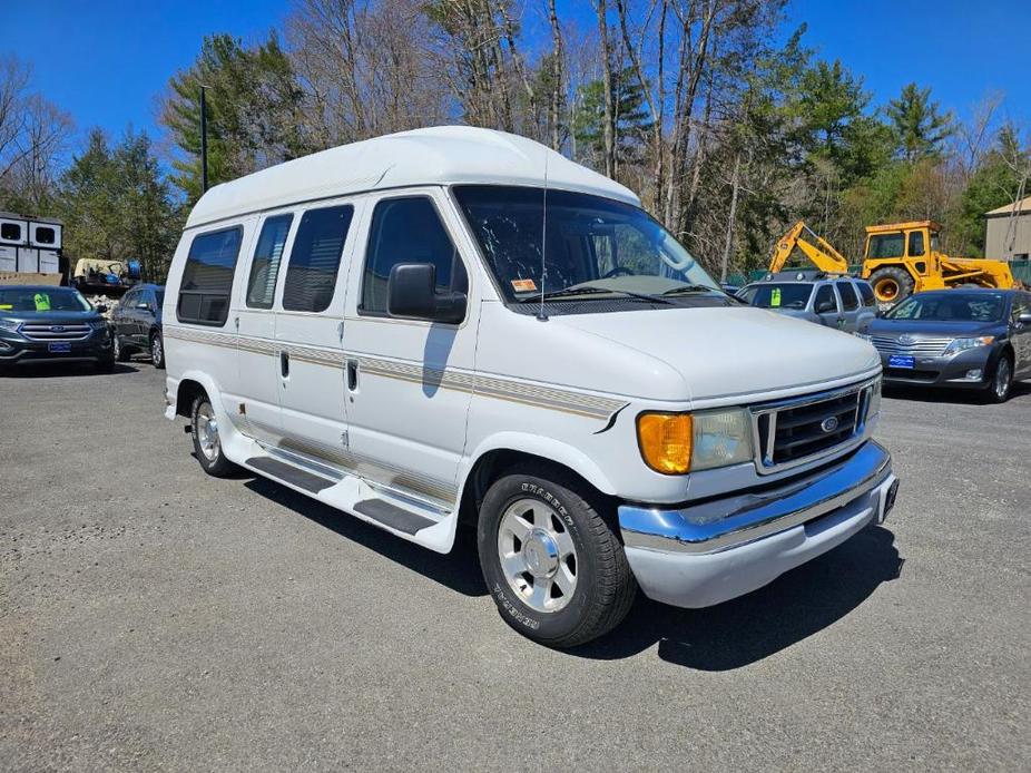 used 2004 Ford E150 car, priced at $14,523
