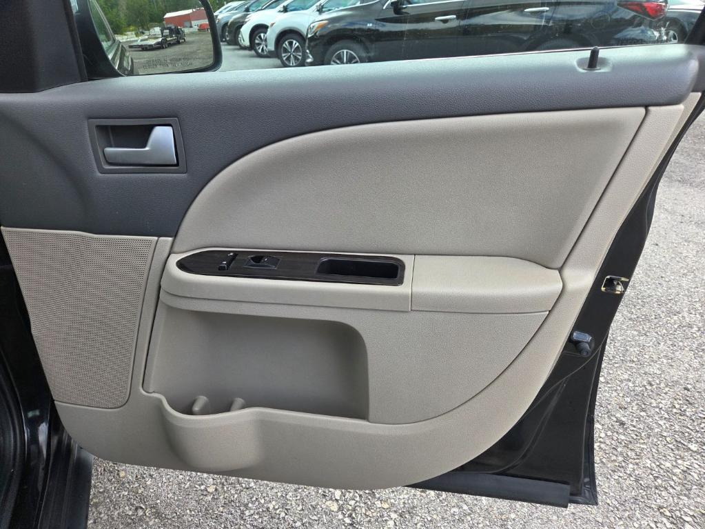 used 2009 Mercury Sable car, priced at $6,495