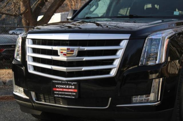 used 2019 Cadillac Escalade ESV car, priced at $31,280