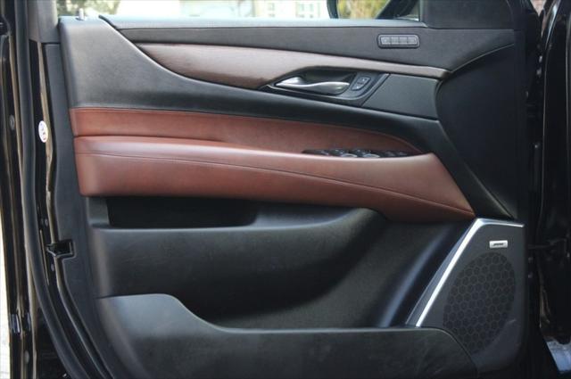 used 2019 Cadillac Escalade ESV car, priced at $28,250