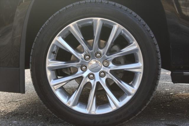 used 2019 Cadillac Escalade ESV car, priced at $31,280