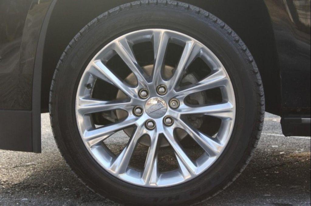 used 2019 Cadillac Escalade ESV car, priced at $30,430